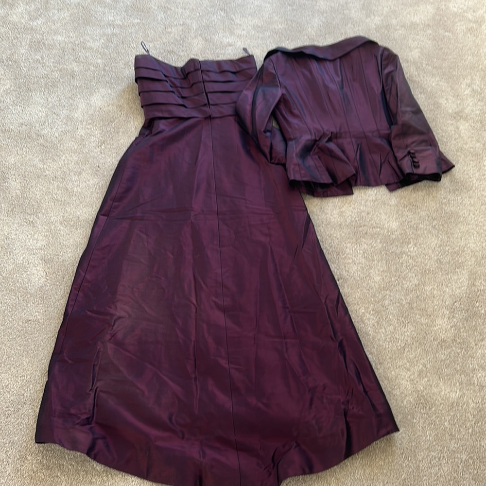 Dress - Picture 4 of 11